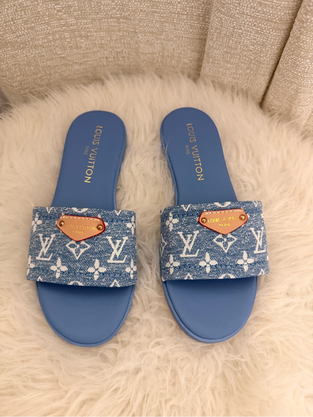 Louis Vuitton Blue Monogram Denim Slide Sandals with Gold Plaque 39 that's(8.5 )